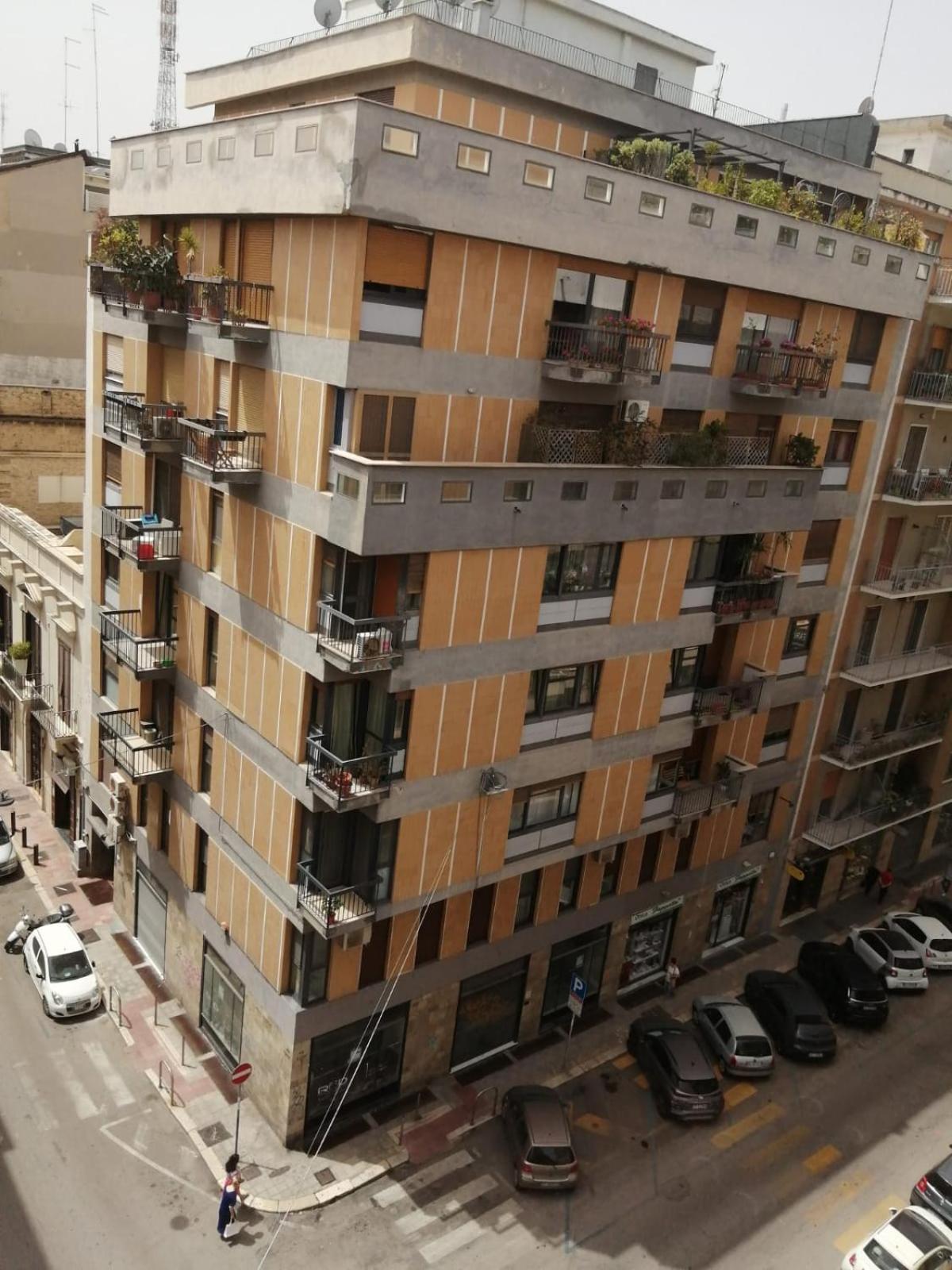 "42Metriquadri" A Bari Apartment Luaran gambar